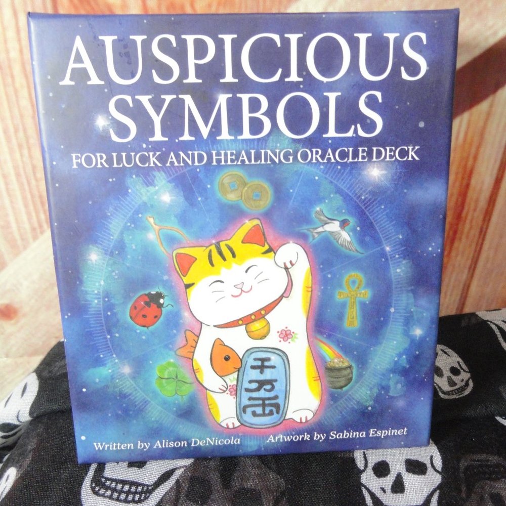 Auspicious Symbols Oracle Cards 44 cards w/Booklet~hard box, never used
